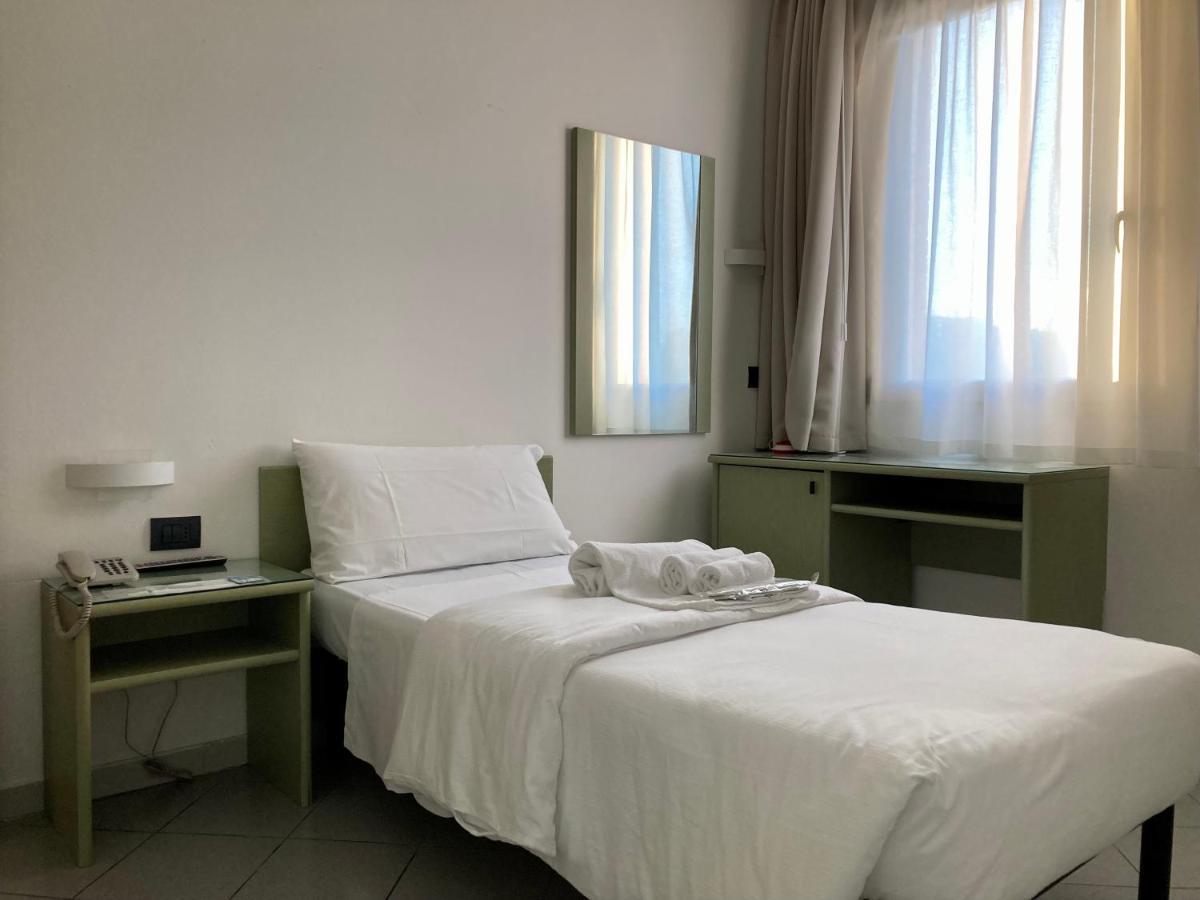 Hotel Primo Campi Bisenzio Zewnętrze zdjęcie