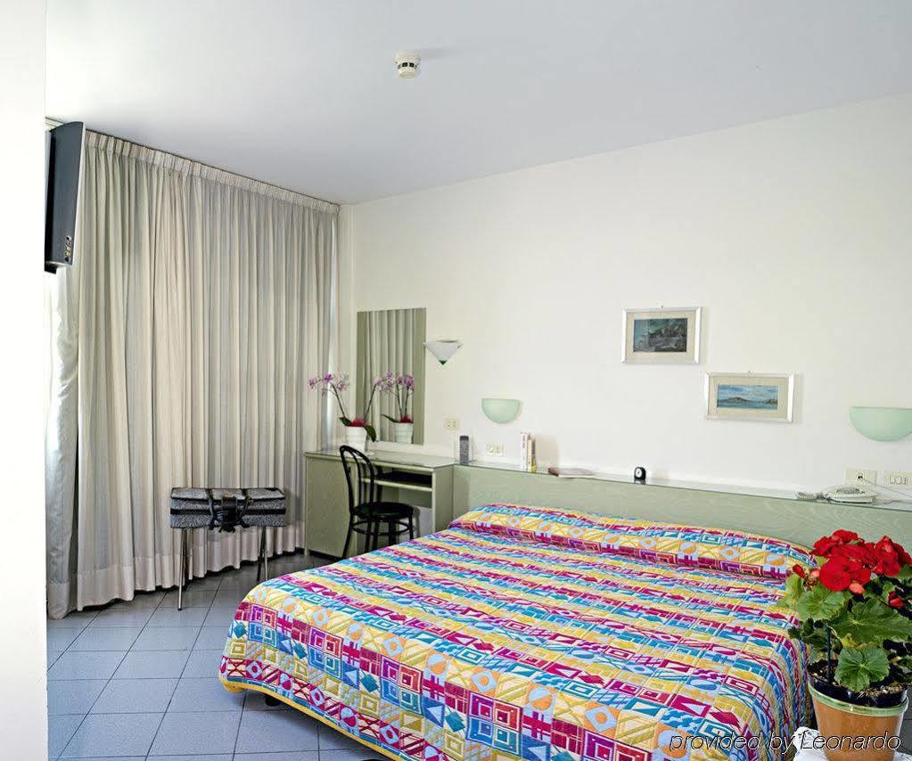 Hotel Primo Campi Bisenzio Zewnętrze zdjęcie